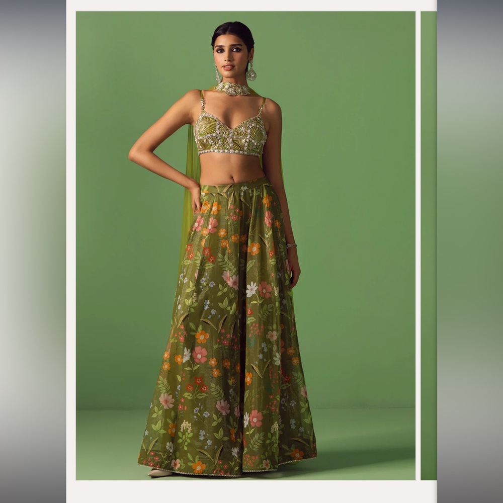 Indian/Southeast Asian Two Piece Pant Set